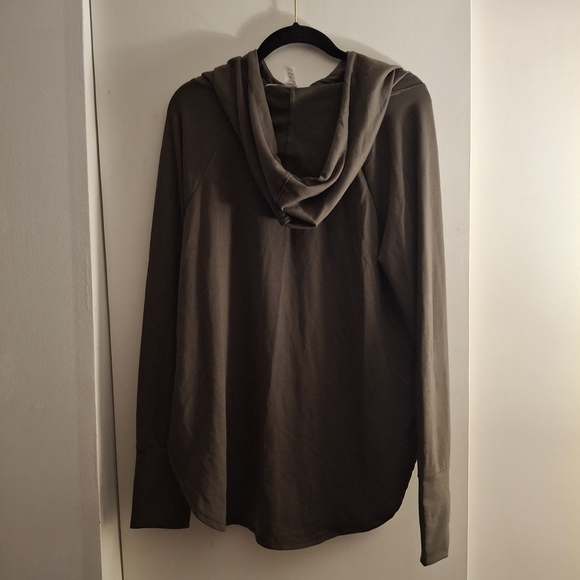 Active USA Women's Olive Green Long Sleeve Hoodie Top - Picture 2 of 7